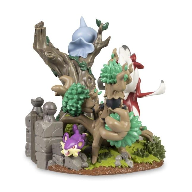 Pokémon Center: Haunted Pokémon Village: Lycanroc Howling Hill Figure